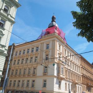 Výměna krytiny na věži domu - Rašínovo nábřeží Praha 